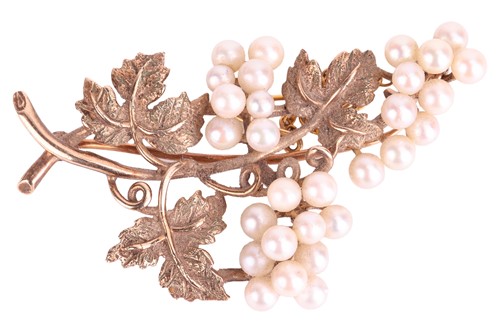 Lot 54 - A pearl-set vine brooch in 9ct gold, featuring...