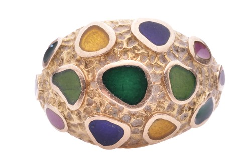 Lot 166 - A Modernist-style enamel bombé ring, raised...