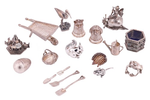 Lot 273 - A collection of woodland and garden-themed...