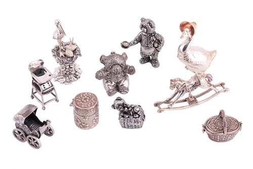 Lot 272 - A collection of nursery-themed miniature...