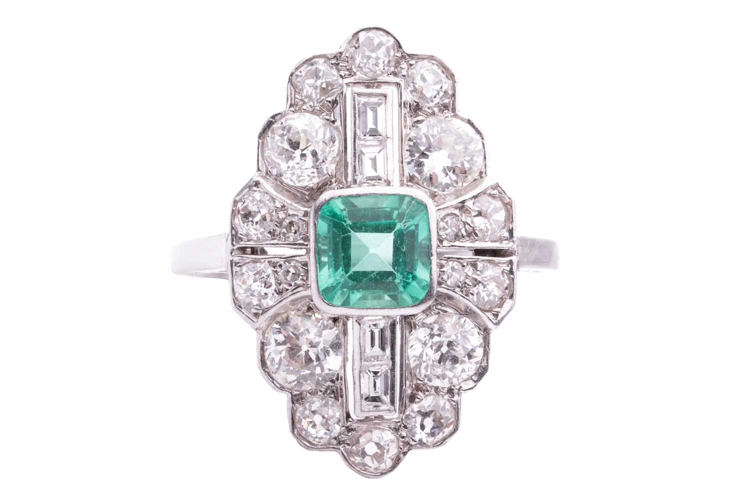 Lot 202 - An Art Deco emerald and diamond plaque ring,...