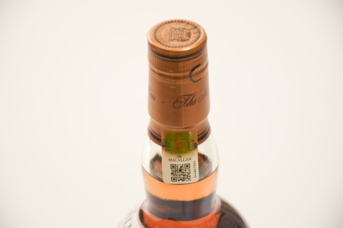 Lot 166 - The Macallan Archival Series Folio 6, 43%, 70cl