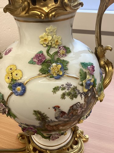 Lot 162 - A pair of 18th-century style Meissen porcelain...