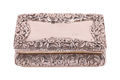 Lot 275 - A William IV silver table snuff box by...