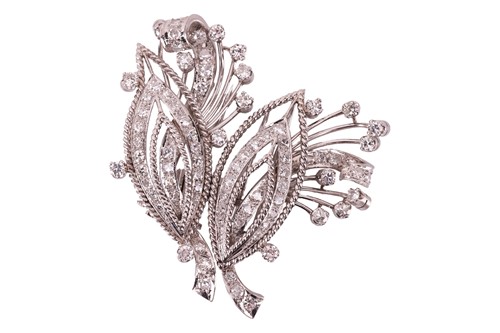 Lot 33 - A diamond convertible double-clip spray brooch,...