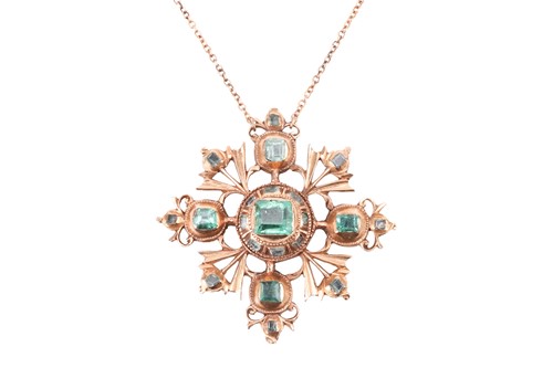 Lot 120 - An 18th century Iberian emerald pendant,...