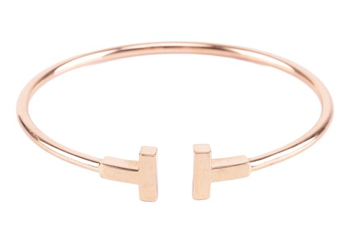 Lot 49 - Tiffany & Co. - a Tiffany T wire bracelet in...