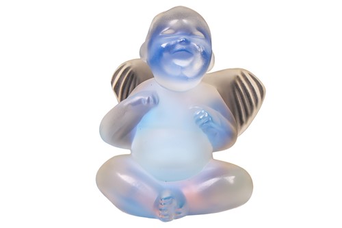 Lot 101 - A contemporary Lalique opaline crystal glass...