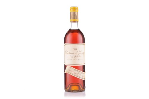 Lot 303 - A Bottle of Chateau d'Yquem Lur-Saluces...