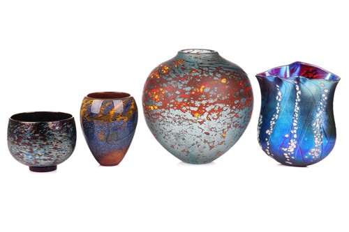 Lot 89 - An Isle of Wight iridescent glass vase, 10 cm...