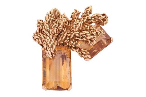 Lot 49 - A large Modernist citrine brooch, of...