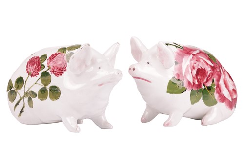 Lot 73 - A pair of Wemyss pigs, with cabbage rose...