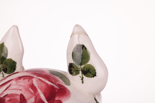 Lot 73 - A pair of Wemyss pigs, with cabbage rose...