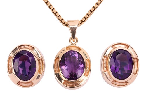 Lot 32 - An amethyst earring and pendant necklace suite;...