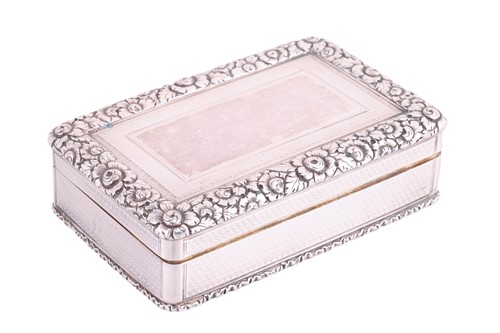 Lot 276 - A Victorian silver table snuff box by Edward...