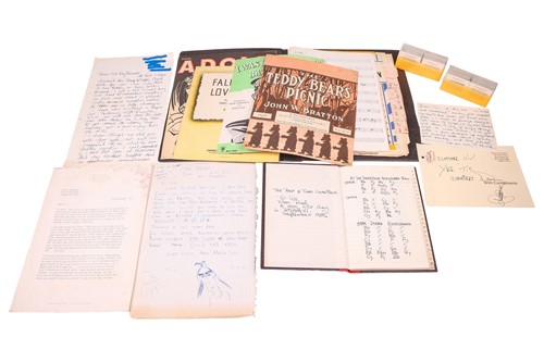 Lot 186 - A collection of original items belonging to...