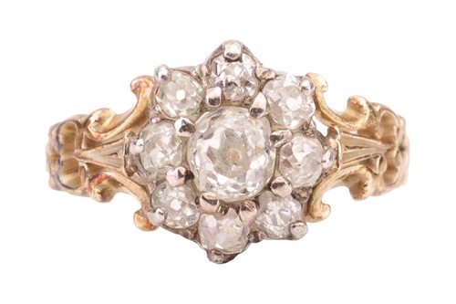 Lot 89 - An old-cut diamond flowerhead cluster ring,...