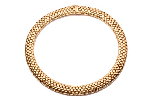 Lot 49 - An Italian tubular necklace, of flexible...
