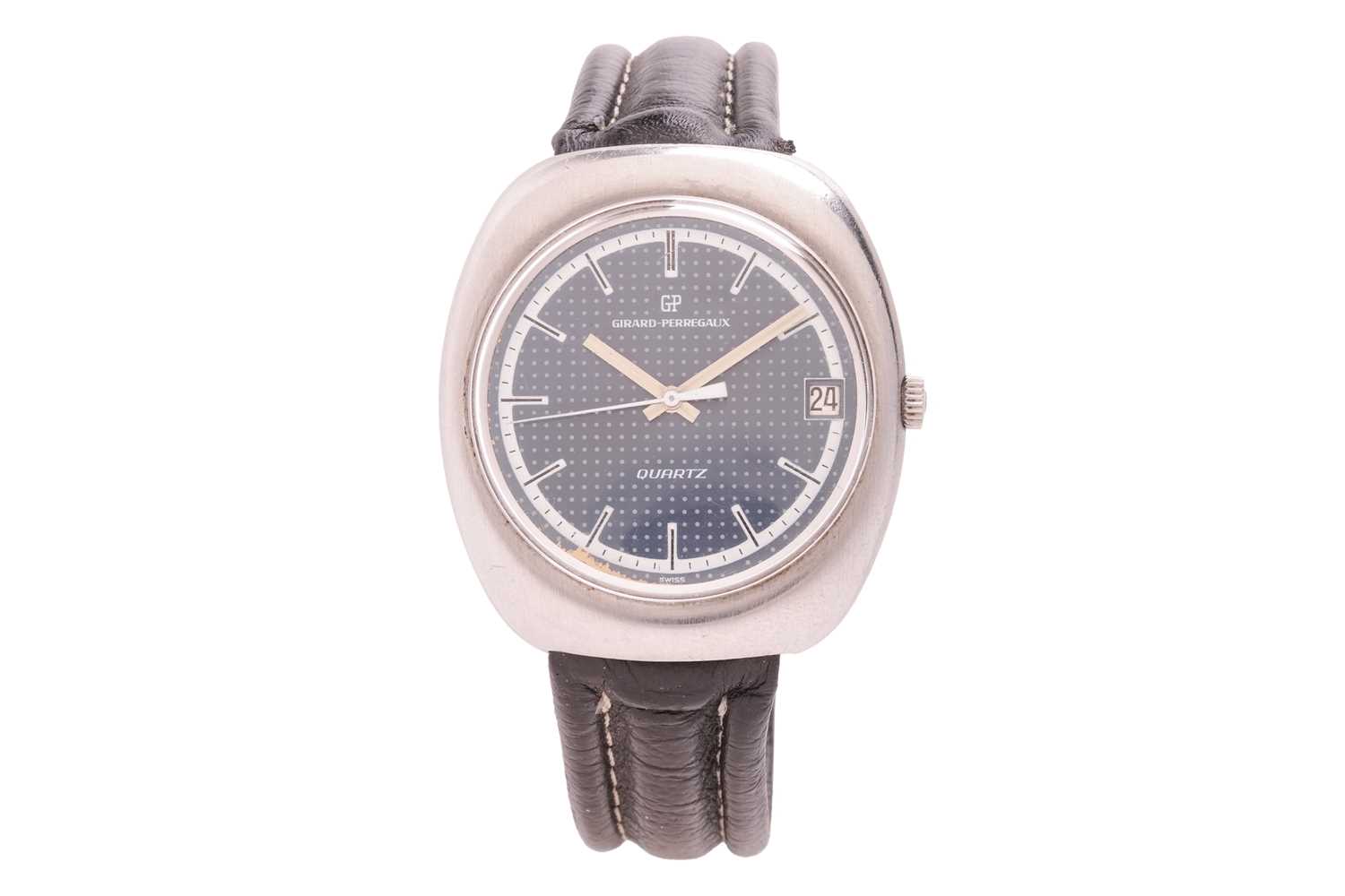 Lot 163 - A Girard-Perregaux stainless steel quartz...