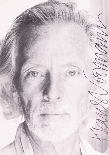Lot 71 - A mixed collection of autographs, from...