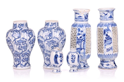 Lot 103 - A pair of Chinese blue and white porcelain...