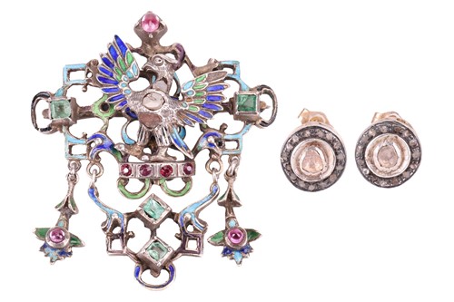 Lot 153 - An Austro-Hungarian Turul brooch and a pair of...