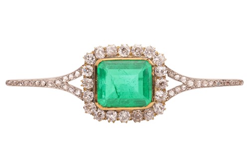 Lot 88 - An Early 20th-century soudé emerald and...