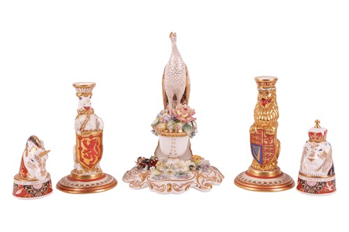 Lot 289 - A pair of Minton Mulberry Hall 'York Queens...