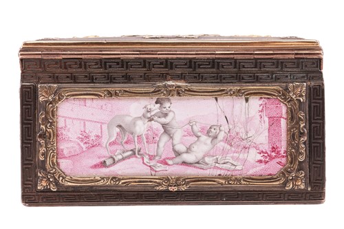 Lot 186 - A Continental snuff box of rectangular form,...