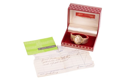 Lot 210 - A Girard-Perregaux 18 Carat Wristwatch Model:...