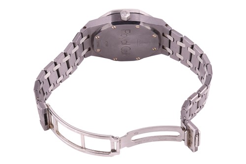 Lot 232 - An Audemars Piguet Royal Oak Dual Time...