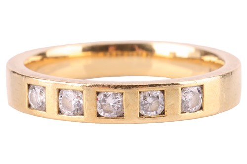 Lot 91 - A diamond-set dress ring in 18ct yellow gold,...