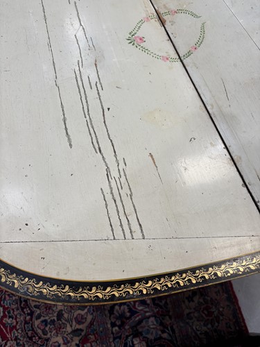 Lot 102 - A George III satinwood and parquet line inlaid...