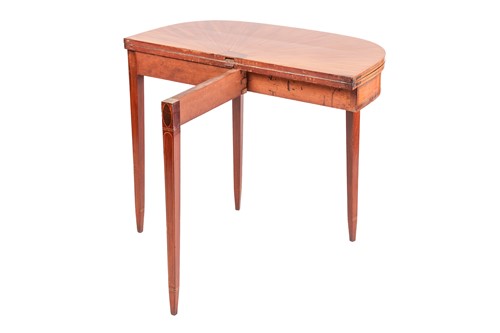 Lot 102 - A George III satinwood and parquet line inlaid...
