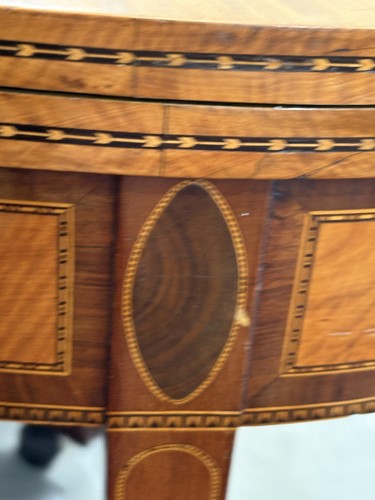 Lot 102 - A George III satinwood and parquet line inlaid...