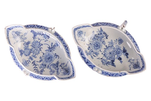 Lot 59 - A Chinese Famille Rose porcelain circular...
