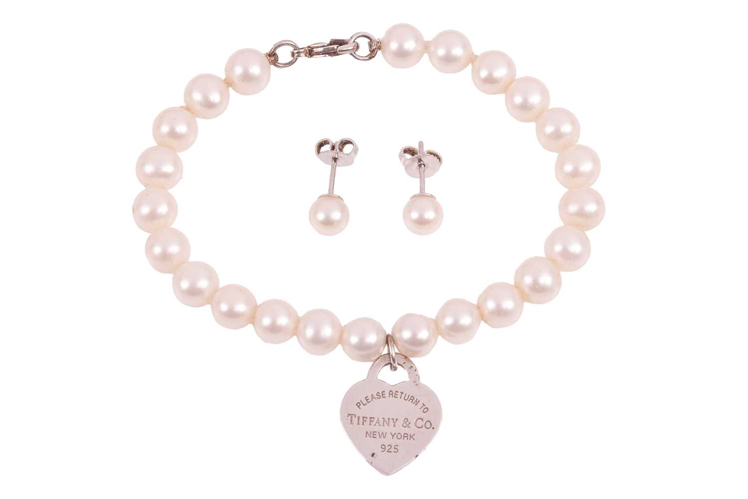 Lot 225 - Tiffany & Co. - a pair of cultured pearl stud...