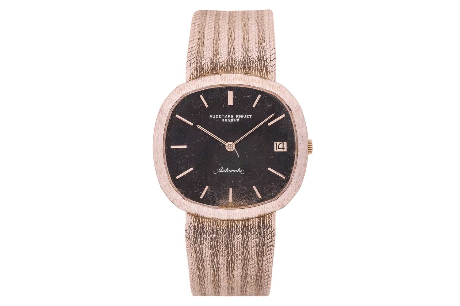 Lot 273 - Audemars Piguet An 18 Carat White Gold...