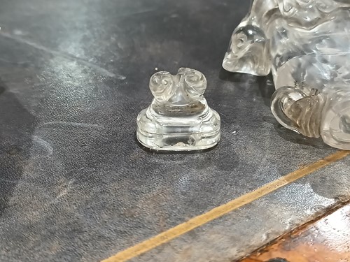 Lot 76 - A Chinese-carved rock crystal snuff flask and...