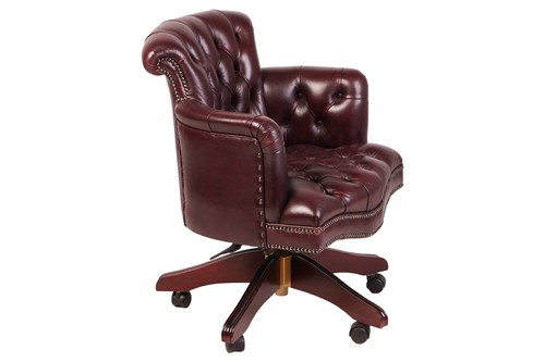 Lot 101 - A George Smith of London deep buttoned hide...
