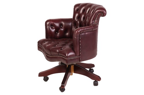 Lot 101 - A George Smith of London deep buttoned hide...