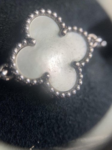 Lot 44 - Van Cleef & Arpels - a 'Vintage Alhambra'...