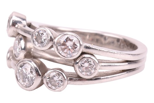 Lot 95 - Boodles - a Classic Raindance diamond ring in...