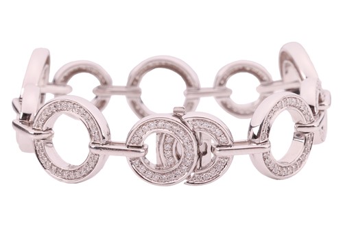 Lot 265 - Boodles - a Roulette Medium diamond-set...
