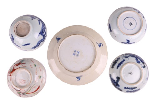 Lot 63 - A small study collection of Chinese porcelain,...