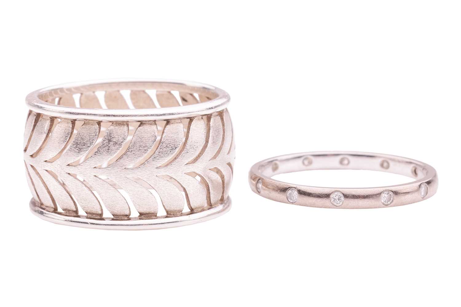 Lot 3 - A Villa Palm ring by Tiffany & Co. and a...