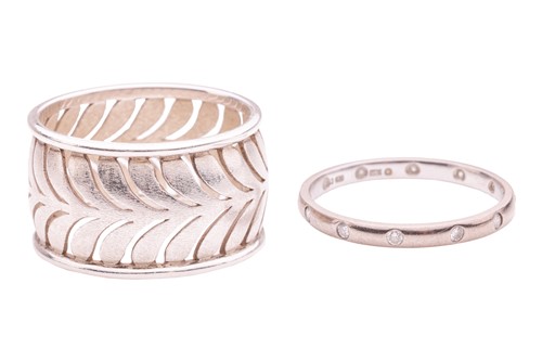 Lot 3 - A Villa Palm ring by Tiffany & Co. and a...
