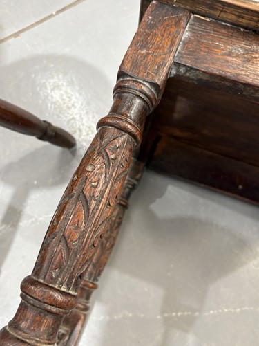 Lot 109 - An early 19th-century English elm cricket...