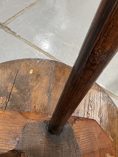 Lot 109 - An early 19th-century English elm cricket...