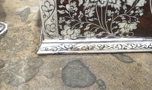 Lot 134 - An 18th-century Vizagapatam worked Macassar...